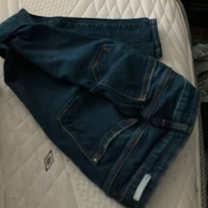 EUC straight leg Pilcro jeans